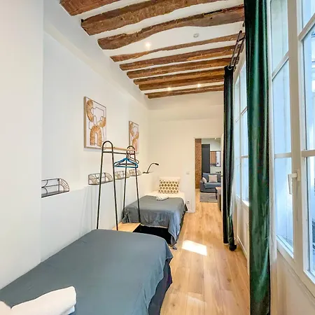 Urban Flat 67 - Spacious Parisian Flat In * 巴黎