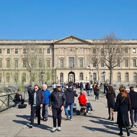 Apartment Urban Flat 67 - Spacious Parisian Flat In