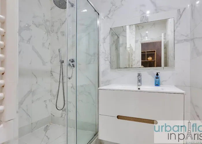 Urban Flat 67 - Spacious Parisian Flat In Daire *