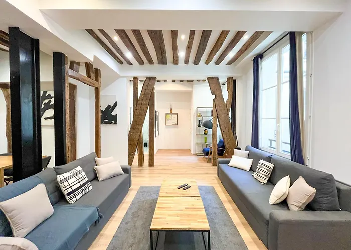 Urban Flat 67 - Spacious Parisian Flat In Daire Paris